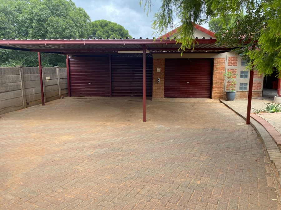 5 Bedroom Property for Sale in Fauna Free State